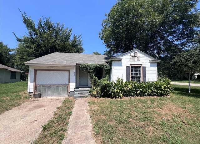 Property at 801 W Navasota, Groesbeck, TX 76642, 3 beds, 1 bath