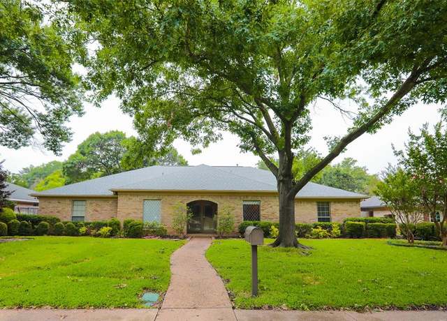 Property at 4112 High Summit Dr, Dallas, TX 75244, 5 beds, 3 baths