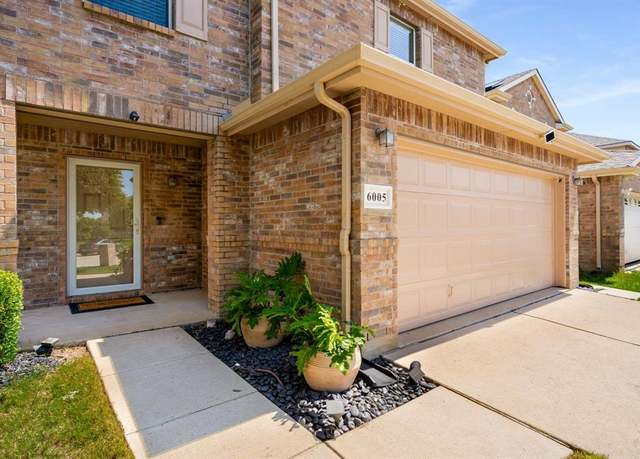 Property at 6005 Mountain Robin Ct, Fort Worth, TX 76244, 3 beds, 2.5 baths