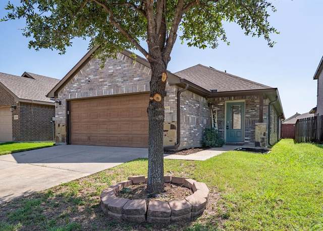 Property at 5505 Thunder Bay Dr, Fort Worth, TX 76119, 3 beds, 2 baths