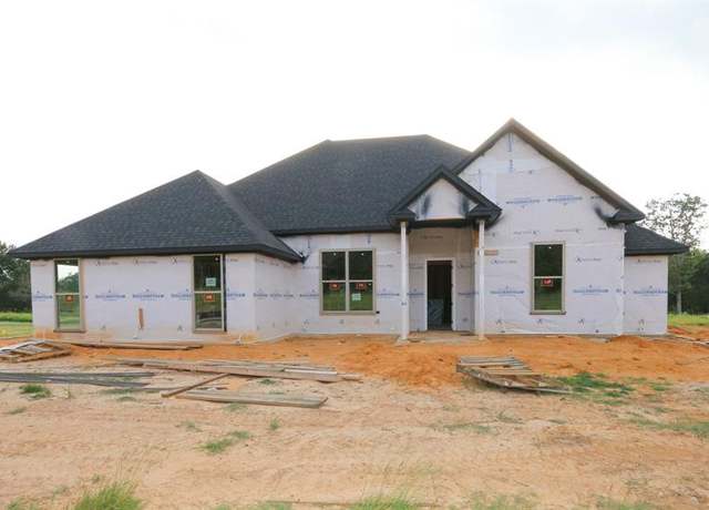 Property at 16445 Cooper Way, Tyler, TX 75703, 4 beds, 2 baths