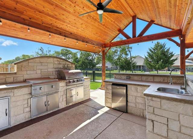 Property at 2839 Terrosa Dr, Grand Prairie, TX 75054, 5 beds, 4.5 baths