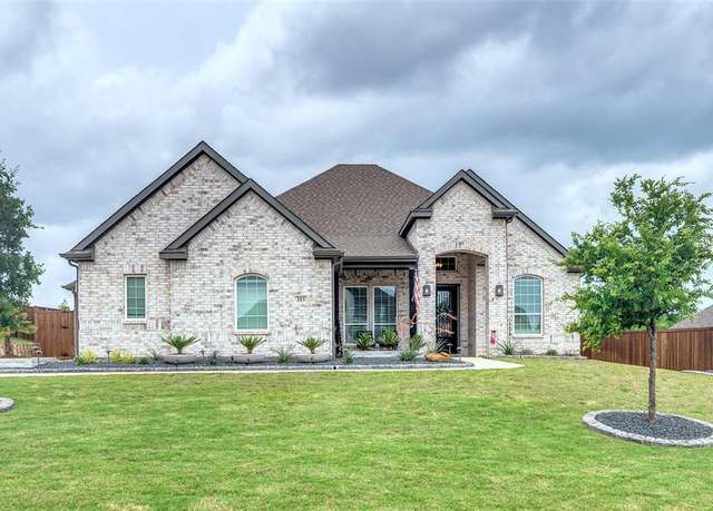 Property at 315 Horizon Dr, Sunnyvale, TX 75182, 4 beds, 3.5 baths