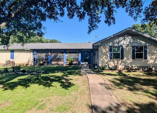 Property at 360 County Road 1768, Clifton, TX 76634, 3 beds, 2 baths