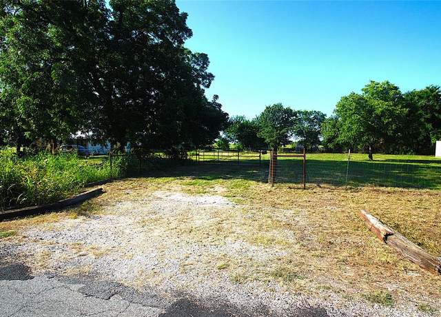 Property at 316 Flowing Wls, Pottsboro, TX 75076