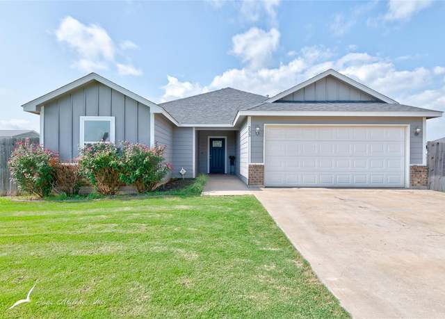 Property at 233 Foxtrot Ln, Abilene, TX 79602, 3 beds, 2 baths