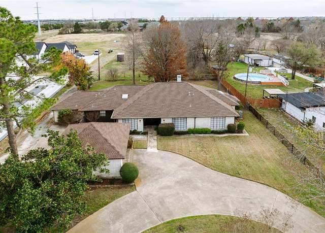Property at 322 E Tripp Rd, Sunnyvale, TX 75182, 4 beds, 3 baths