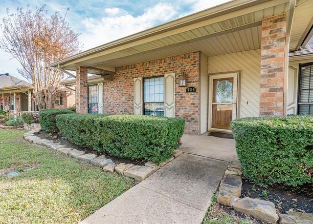 Property at 926 Green Canyon Dr, Mesquite, TX 75150, 3 beds, 2 baths