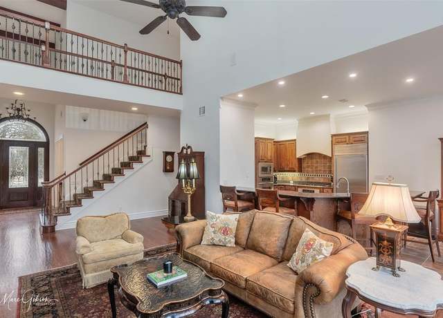 Property at 10910 Belle Cour Way, Shreveport, LA 71106, 5 beds, 3 baths