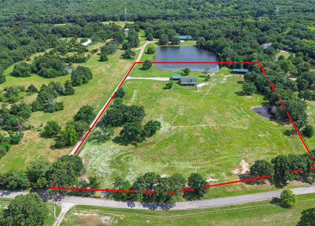 Property at 2761 County Road 3514, Greenville, TX 75402, 3 beds, 3 baths