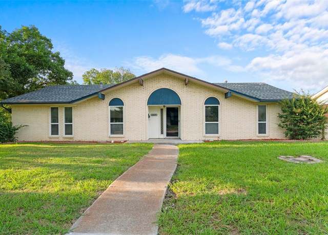 Property at 2325 Monticello Dr, Mesquite, TX 75149, 4 beds, 2 baths
