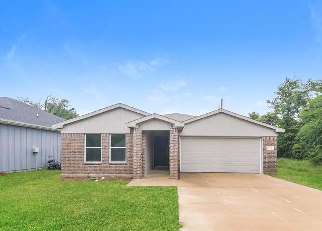 Property at 155 Westview Dr, Gun Barrel City, TX 75156, 3 beds, 2 baths