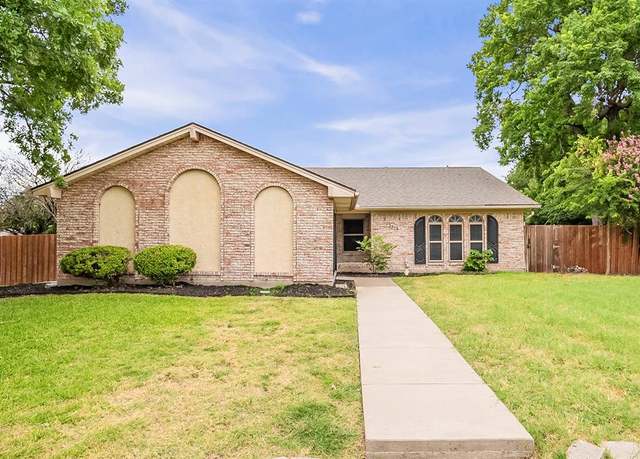 Property at 3313 Kirby Creek Dr, Grand Prairie, TX 75052, 3 beds, 2 baths