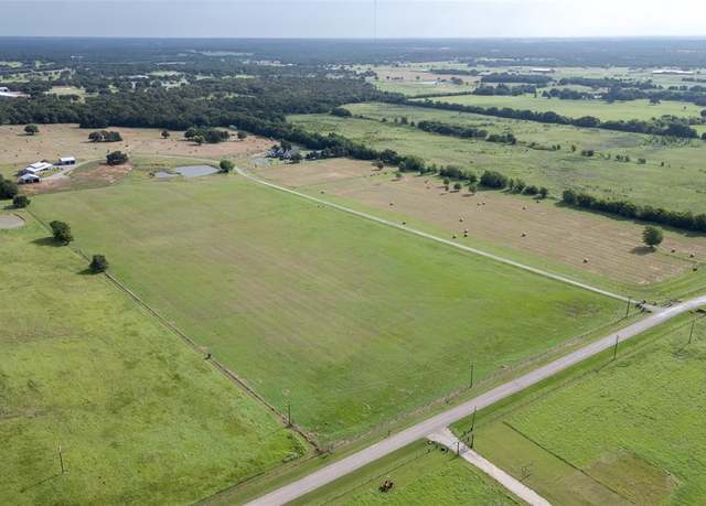Property at 75 Ribbonwood Trl, Collinsville, TX 76233