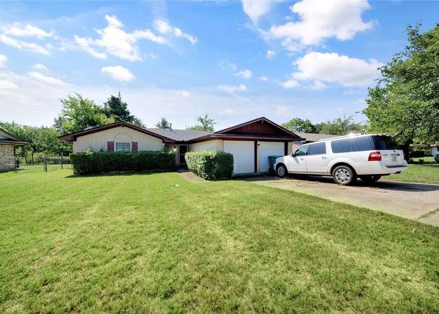 Property at 1015 S Valentine Dr, Sherman, TX 75090, 3 beds, 2 baths