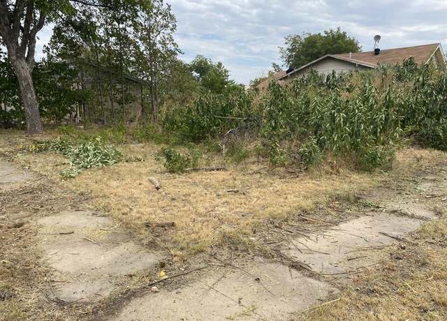 Property at 217 W 3rd St Unit A, Coleman, TX 76834