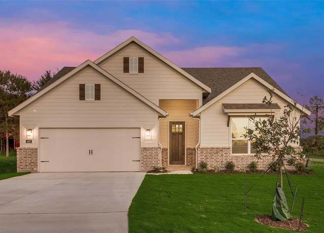 Property at 400 Guadalupe Ln, Springtown, TX 76082, 3 beds, 2 baths