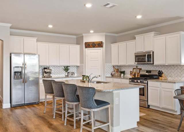 Property at 2705 Colorado Dr, Little Elm, TX 75068, 4 beds, 3 baths