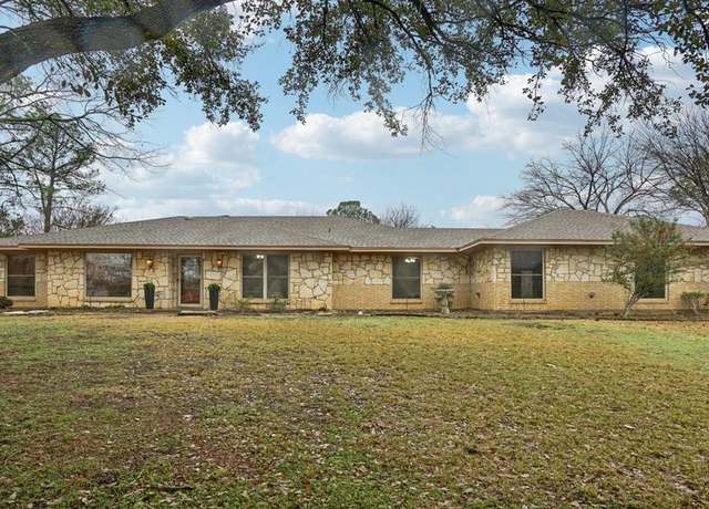 Property at 110 Oak Grove Cir, Double Oak, TX 75077, 5 beds, 3.5 baths