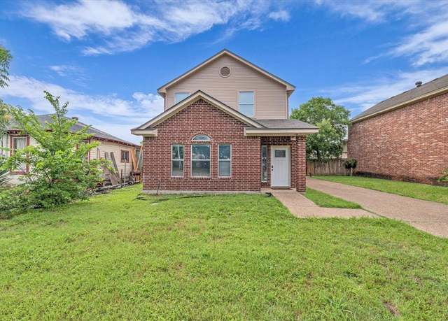 Property at 1520 Bagby Ave, Waco, TX 76706, 3 beds, 3 baths
