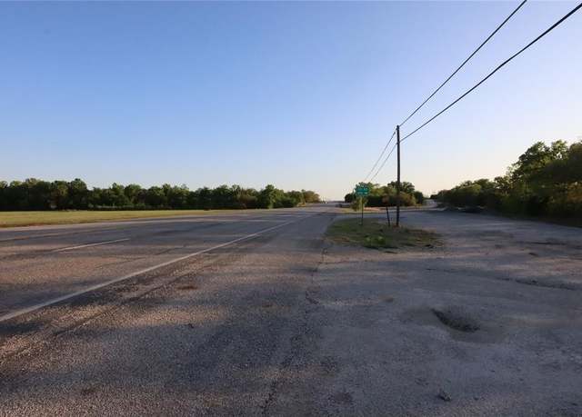 Property at 1437 W Loop 254, Ranger, TX 76470, 2 beds, 2 baths