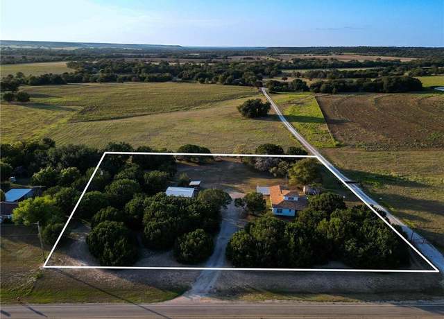 Property at 221 Fm 3221, Clifton, TX 76634, 4 beds, 2 baths