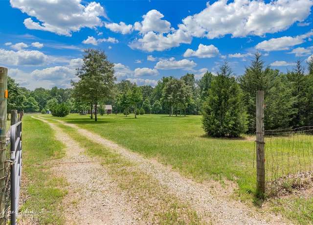 Property at 1170 Hwy 162, Benton, LA 71006, 3 beds, 2 baths