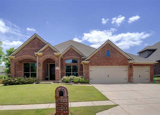 Property at 419 Hackworth St, Roanoke, TX 76262, 3 beds, 3 baths