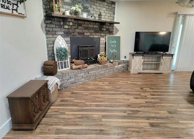 Property at 800 County Road 1030, Mount Pleasant, TX 75455, 4 beds, 2 baths