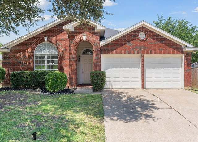 Property at 2078 Amherst Dr, Lewisville, TX 75067, 3 beds, 2 baths