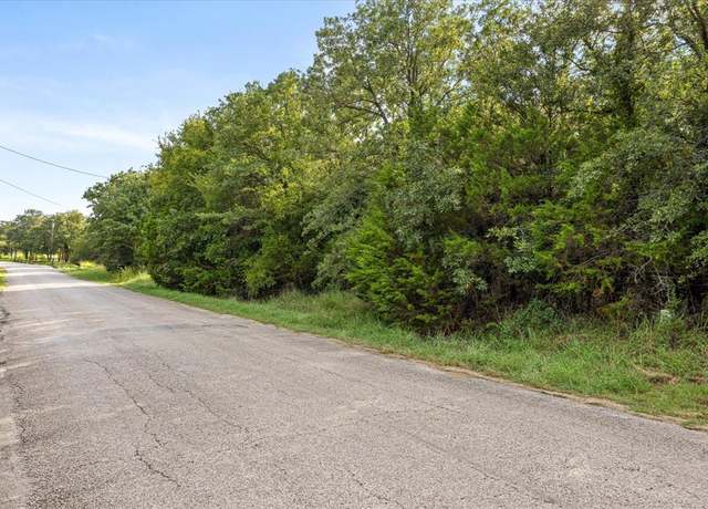 Property at 550 Shadow Tree, Mineral Wells, TX 76067