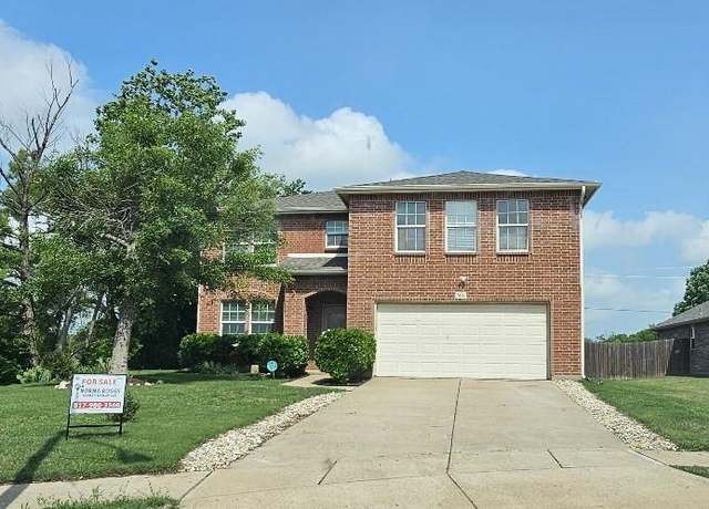 Property at 1416 Connie St, Burleson, TX 76028, 5 beds, 3 baths