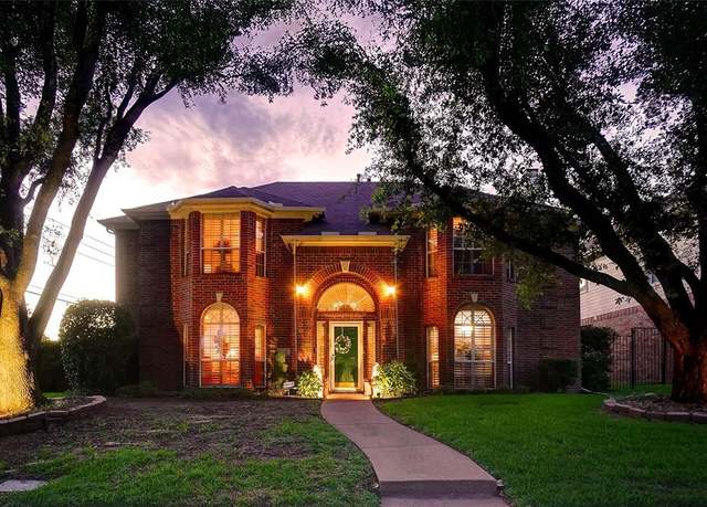 Property at 2031 Deepwood St, Mesquite, TX 75181, 5 beds, 2.5 baths