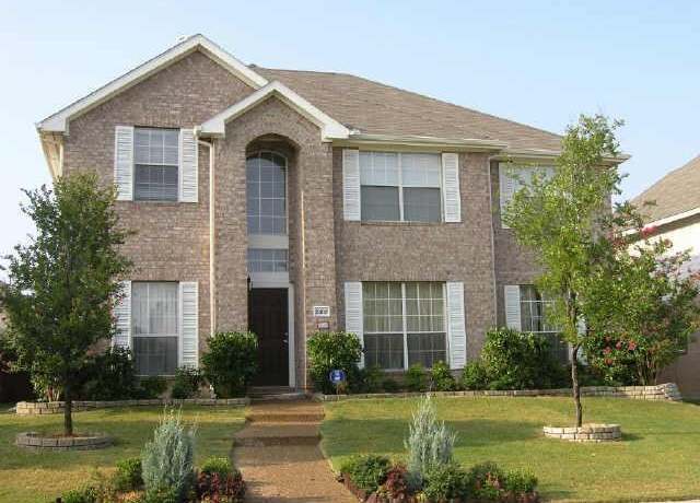 Property at 2408 Brycewood Ln, Plano, TX 75025, 4 beds, 3 baths