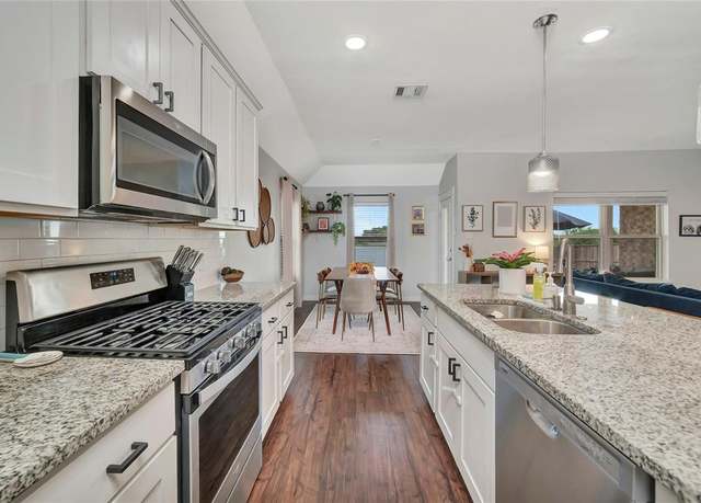 Property at 2439 San Marcos Dr, Forney, TX 75126, 3 beds, 2 baths