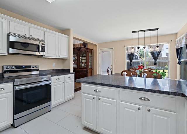 Property at 2012 Aster Trl, Forney, TX 75126, 5 beds, 2.5 baths