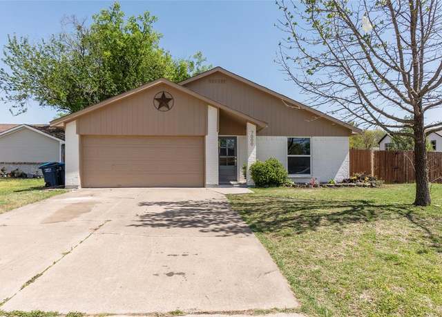 Property at 7000 Rose Lea Ct, Fort Worth, TX 76137, 3 beds, 2 baths