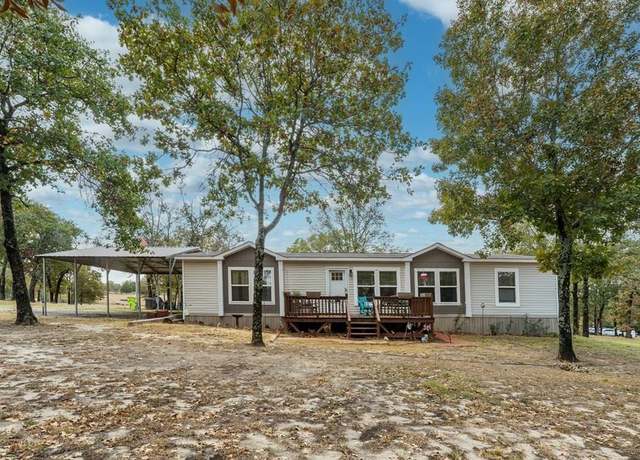 Property at 154 Private Road 6926, Eustace, TX 75124, 3 beds, 2.5 baths
