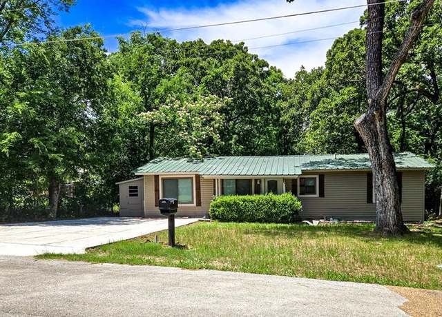 Property at 1155 Clay St, Canton, TX 75103, 3 beds, 2 baths