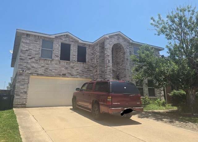 Property at 5333 Emmeryville Ln, Fort Worth, TX 76244, 5 beds, 3 baths