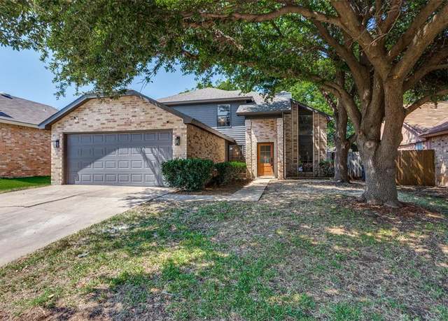 Property at 2512 Galemeadow Dr, Fort Worth, TX 76123, 3 beds, 2 baths