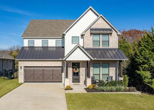 Property at 586 Torrey Pines Cir, Heath, TX 75032, 4 beds, 3.5 baths