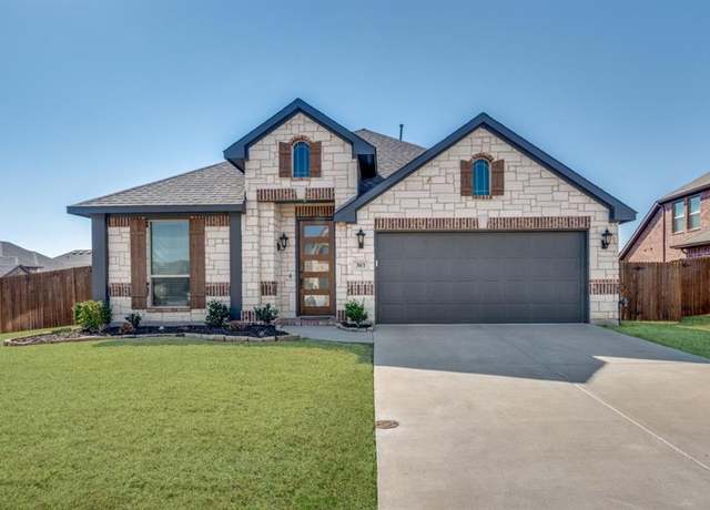 Property at 303 Pineview Ln, Ponder, TX 76259, 4 beds, 3 baths