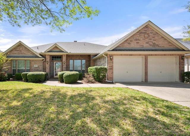 Property at 2613 Edgefield Trl, Mansfield, TX 76063, 4 beds, 2.5 baths