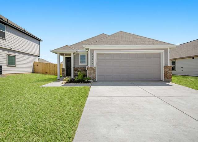 Property at 10577 Taruca Dr, Fort Worth, TX 76036, 3 beds, 2 baths