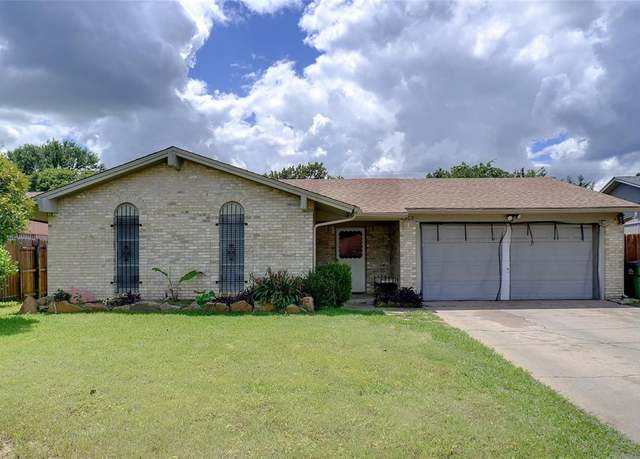 Property at 4613 Navajo Trl, Balch Springs, TX 75180, 3 beds, 1.5 baths