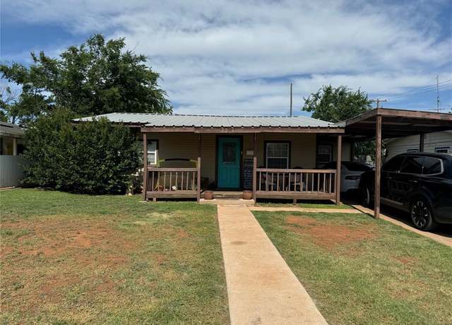 Property at 1206 S Crockett Dr, Abilene, TX 79605, 4 beds, 1 bath
