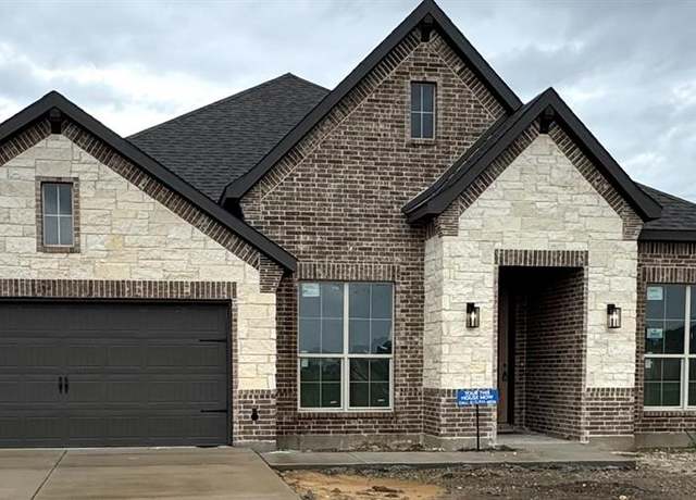 Property at 12904 Little Wolf Dr, Godley, TX 76044, 4 beds, 3 baths