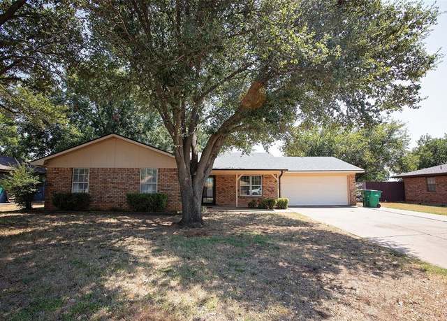 Property at 1202 Randy Drive Dr, Graham, TX 76450, 3 beds, 2 baths