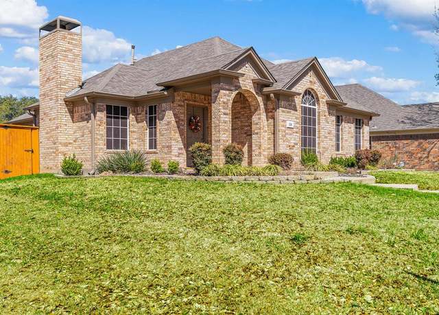 Property at 338 Touchdown Dr, Irving, TX 75063, 3 beds, 2 baths